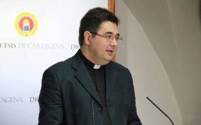 El sacerdote Gil Sáez defiende su tesis doctoral sobre abusos en la Iglesia