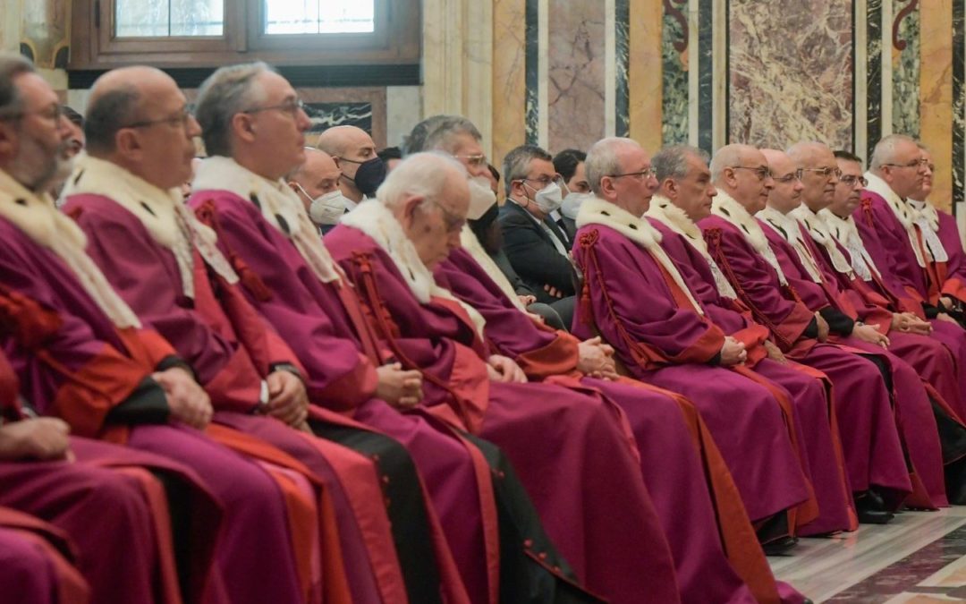 El Papa a la Rota Romana: nunca falte la escucha y el corazón pastoral