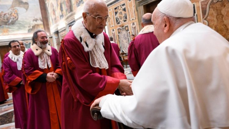 El Papa: No a rigorismos y prejuicios en las causas de nulidad